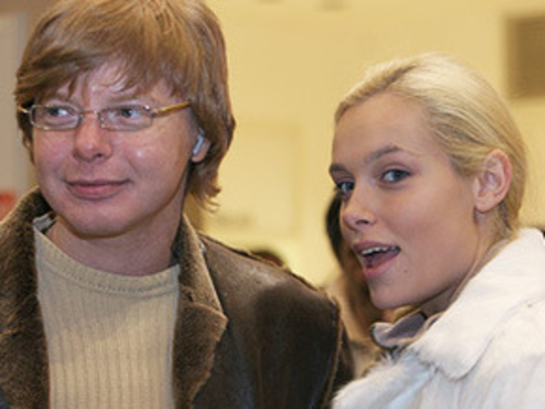 Жена Рыжего "Иванушки" проводит ночи с его другом