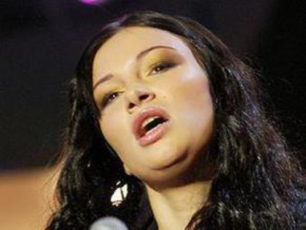 Настя Приходько отказалась кормить ребенка грудью ради карьеры