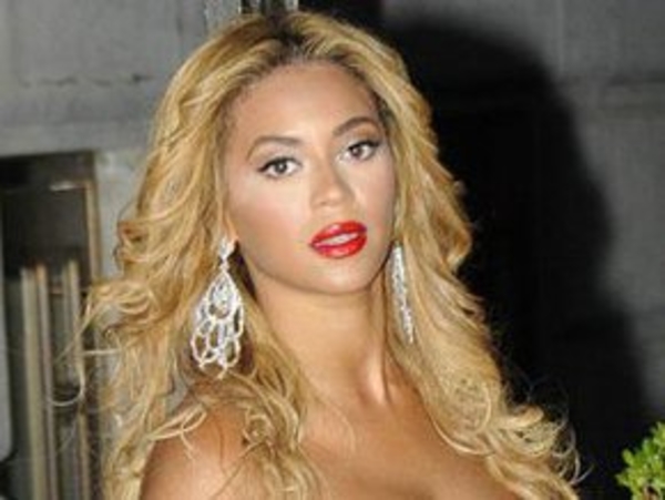 R’n’B-дива Бейонсе стала блондинкой
