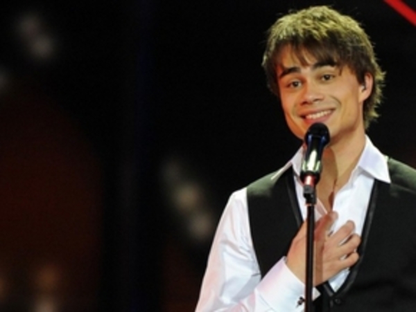 Александр Рыбак признался, что он гей!