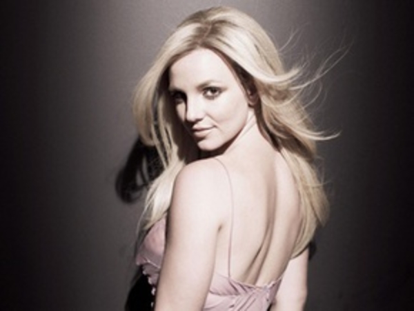 Назад в прошлое: каким был выпускной бал у знаменитостей