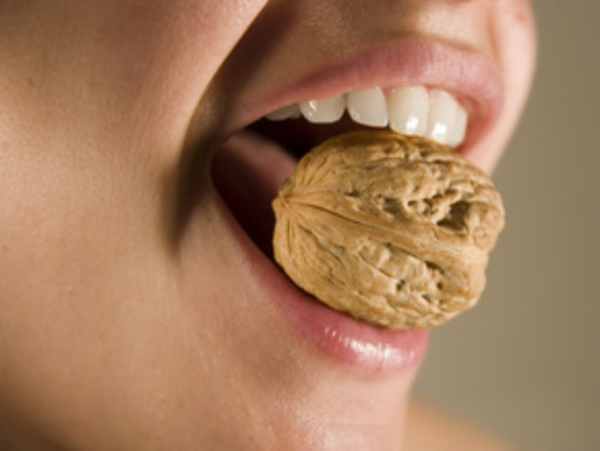 Орехи убивают холестерин в крови