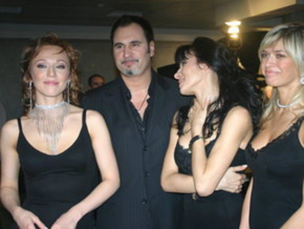 Меладзе разрывается между женой и любовницей