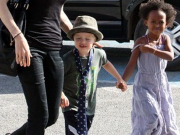 Дочь Джоли-Питт хочет быть мальчиком