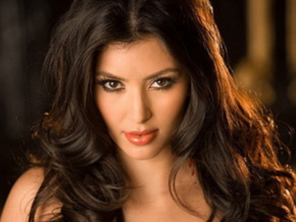 Увековечили красоту Ким Кардашьян