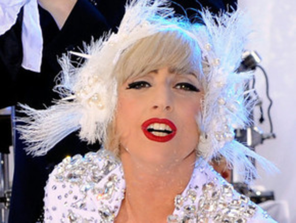 Lady Gaga разгневала фанатов Джона Леннона