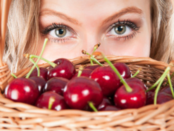 Не спишь? Выпей сока!