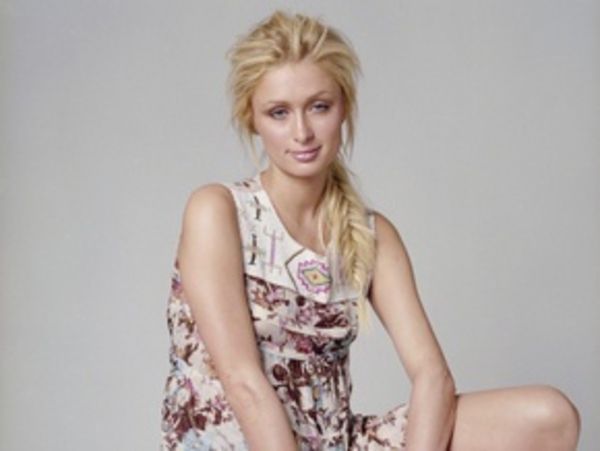 Перис Хилтон снова связалась с наркотиками