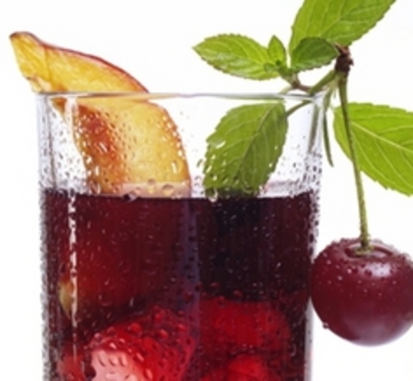 Вишневый сок помогает восстановить силы