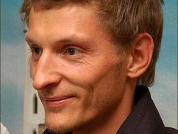 Павел Воля изменяет Марике с украинками