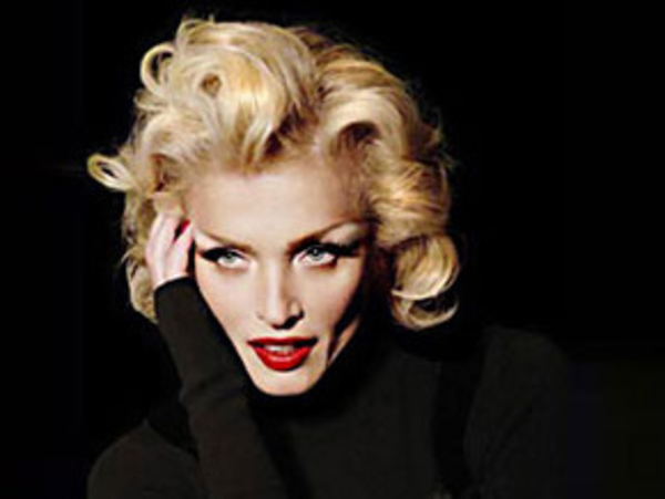 Лайма Вайкуле купила косметическую фабрику