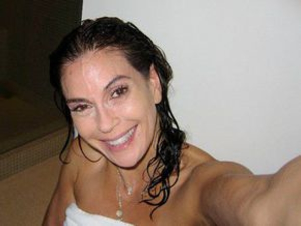 Тери Хатчер показала, как она выглядит без косметики после душа