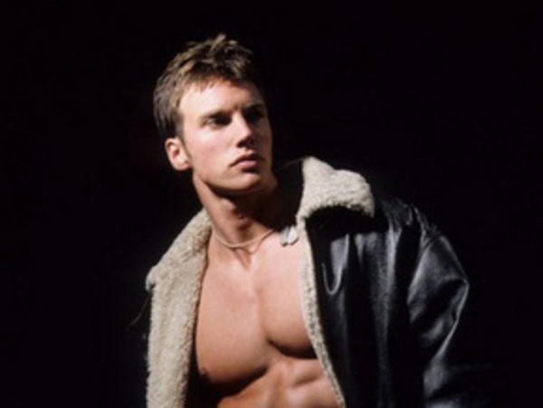 Финансовая зависимость превращает мужчин в изменников