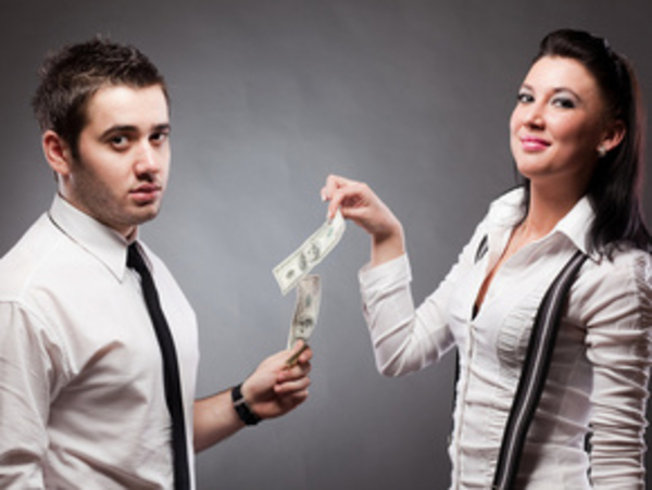 Мужчине важно зарабатывать больше. Почему?