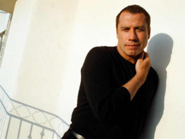 Джон Траволта бисексуал