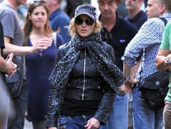 Мадонну перестали узнавать на улице
