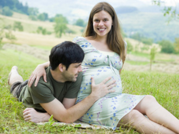 Мужчины полнеют во время беременности жены
