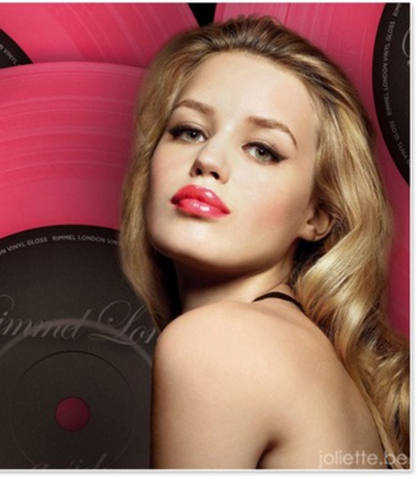 Роскошные губки с новым блеском от Rimmel London