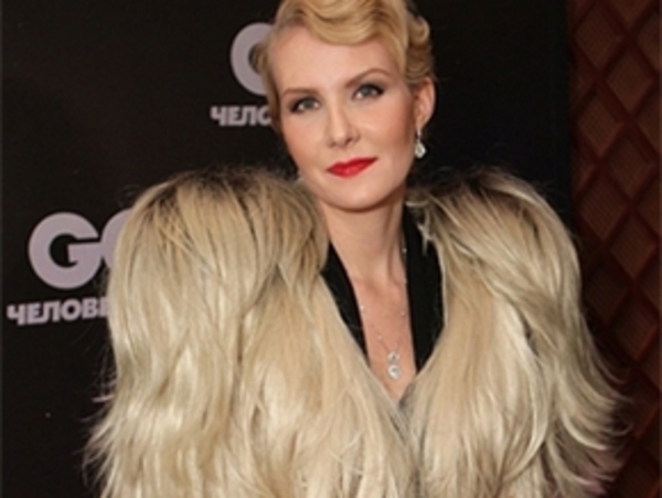 Рената Литвинова одела  наряд из человеческих волос (ФОТО)