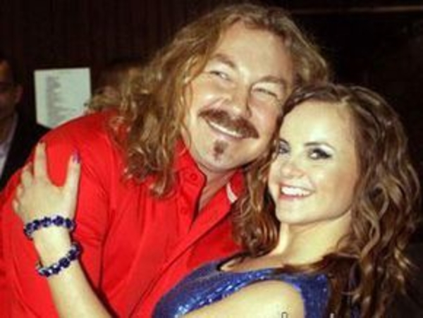 Игорь Николаев женится на девушке, похожей на Наташу Королеву