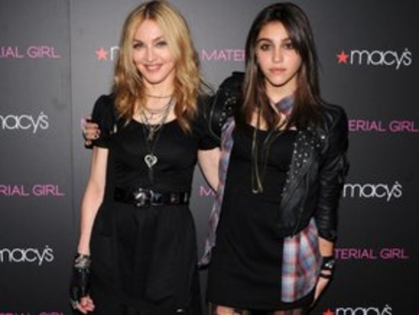 Мадонна запрещает дочери ходить на свидания