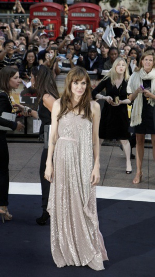 Анджелина Джоли