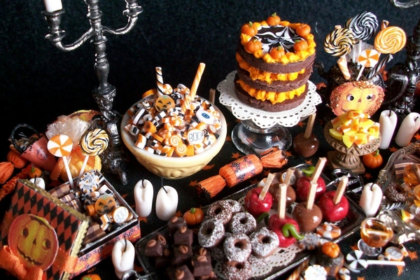 Как украсить дом к Хеллоуину?