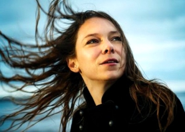 IVONA Видео-дня: Любовь приходит из ниоткуда, а уходит налево