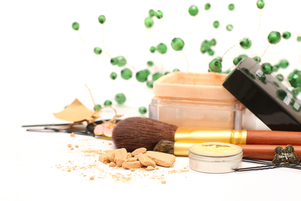 Как правильно выбирать и наносить пудру