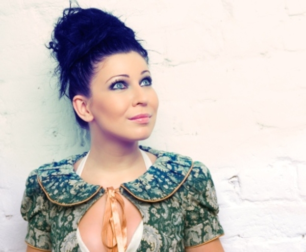 Елка раскрыла секрет песни Прованс