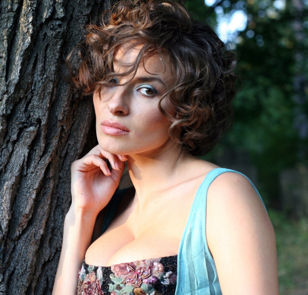 Мейхер рассказала где берет деньги, и на что их тратит