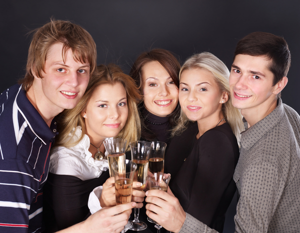 Как понравиться его друзьям