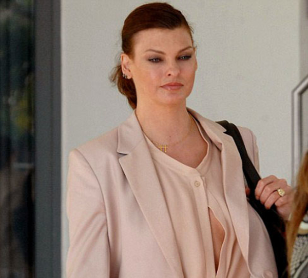 Линда Евангелиста набрала лишний вес