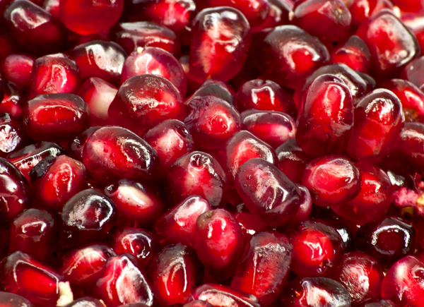 Гранат способствует легким родам