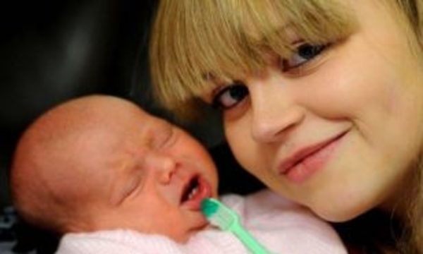 В Британии ребенок родился с зубами