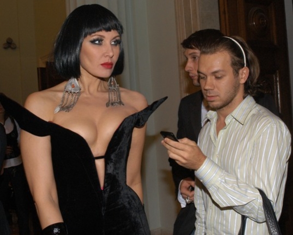 Как создает коллекцию дизайнер Андре Тан