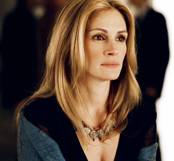 Джулия Робертс побила папарацци