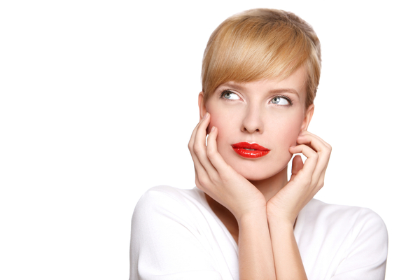 Ученые раскрыли эротические свойства красной помады