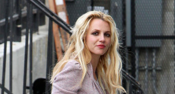 Бритни украсила дом к Рождеству