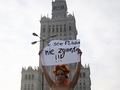 FEMEN отправились в Европу: арест по-польски