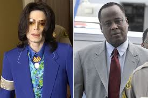 Начался суд над убийцей Майкла Джексона