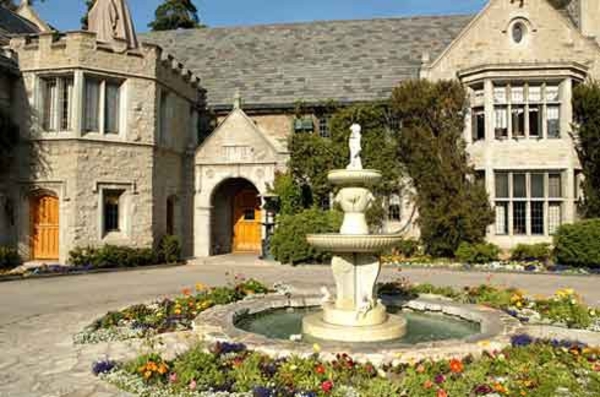 Гостей особняка Playboy сразило неизвестное заболевание