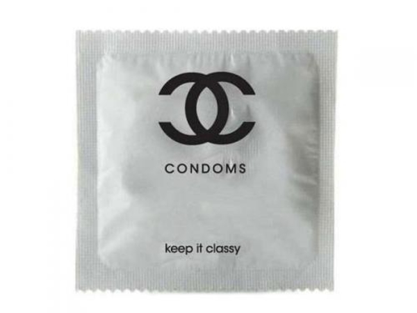 Любовь класса люкс: презервативы от Сhanel