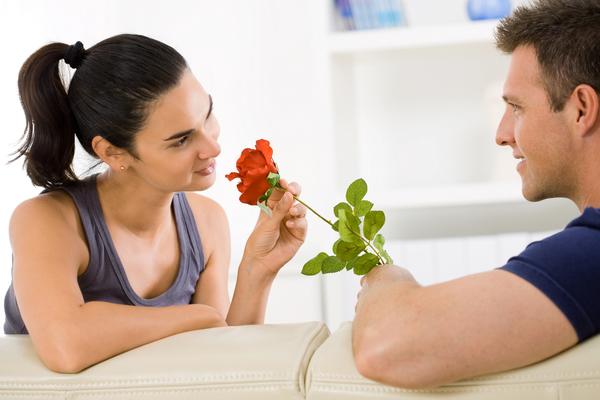 Почему он не проявляет инициативы?