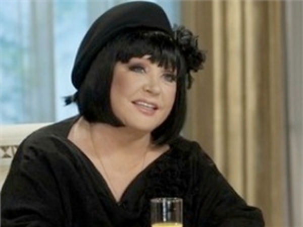 Алла Пугачева стала брюнеткой!