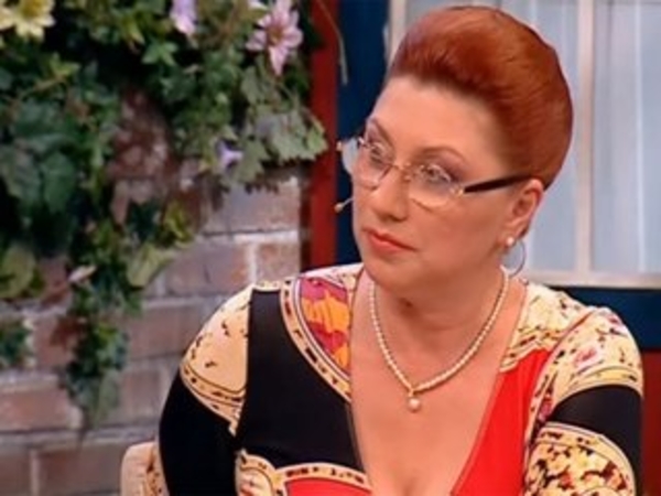 Беременна престарелая ведущая!