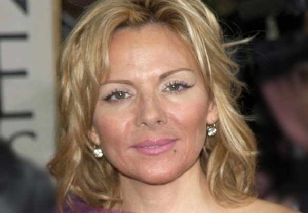 Ким Кэттролл будет танцевать стриптиз