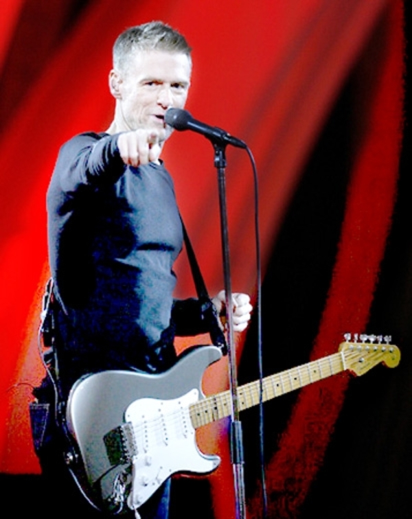 Брайан Адамс впервые станет папой