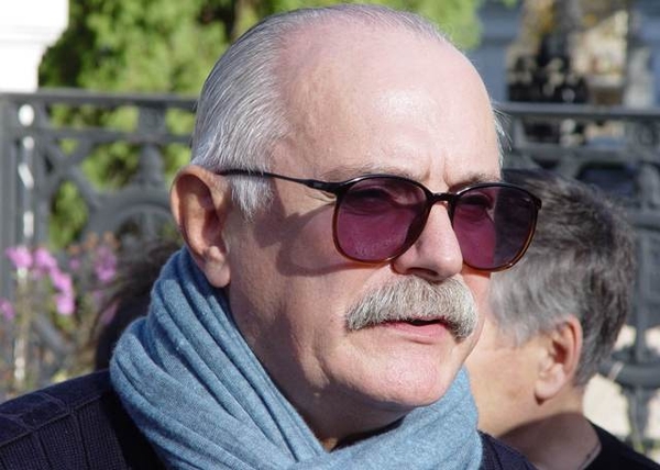 Никита Михалков изгоняет бесов из интернета