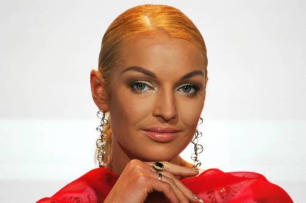 Анастасия Волочкова запела